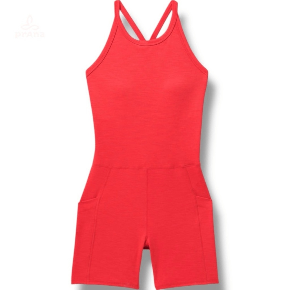 NWT - prAna Becksa Shortie Women's Size Medium‎ M  Romper in Carmine Red Heather